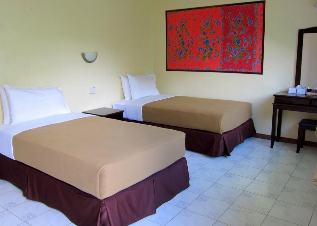 Mile 36 Lodge Kampong Kundassan Extérieur photo
