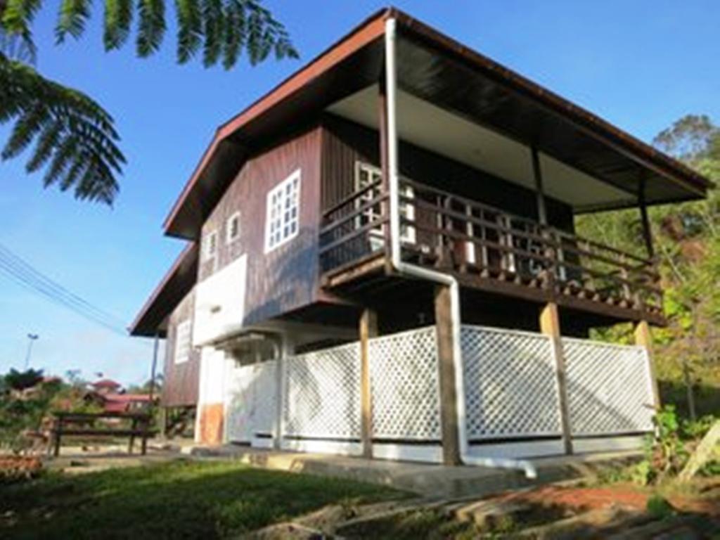 Mile 36 Lodge Kampong Kundassan Extérieur photo