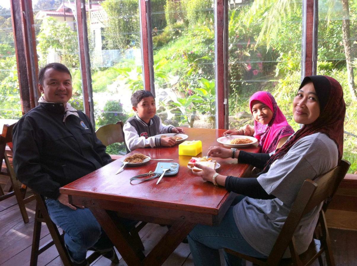 Mile 36 Lodge Kampong Kundassan Extérieur photo